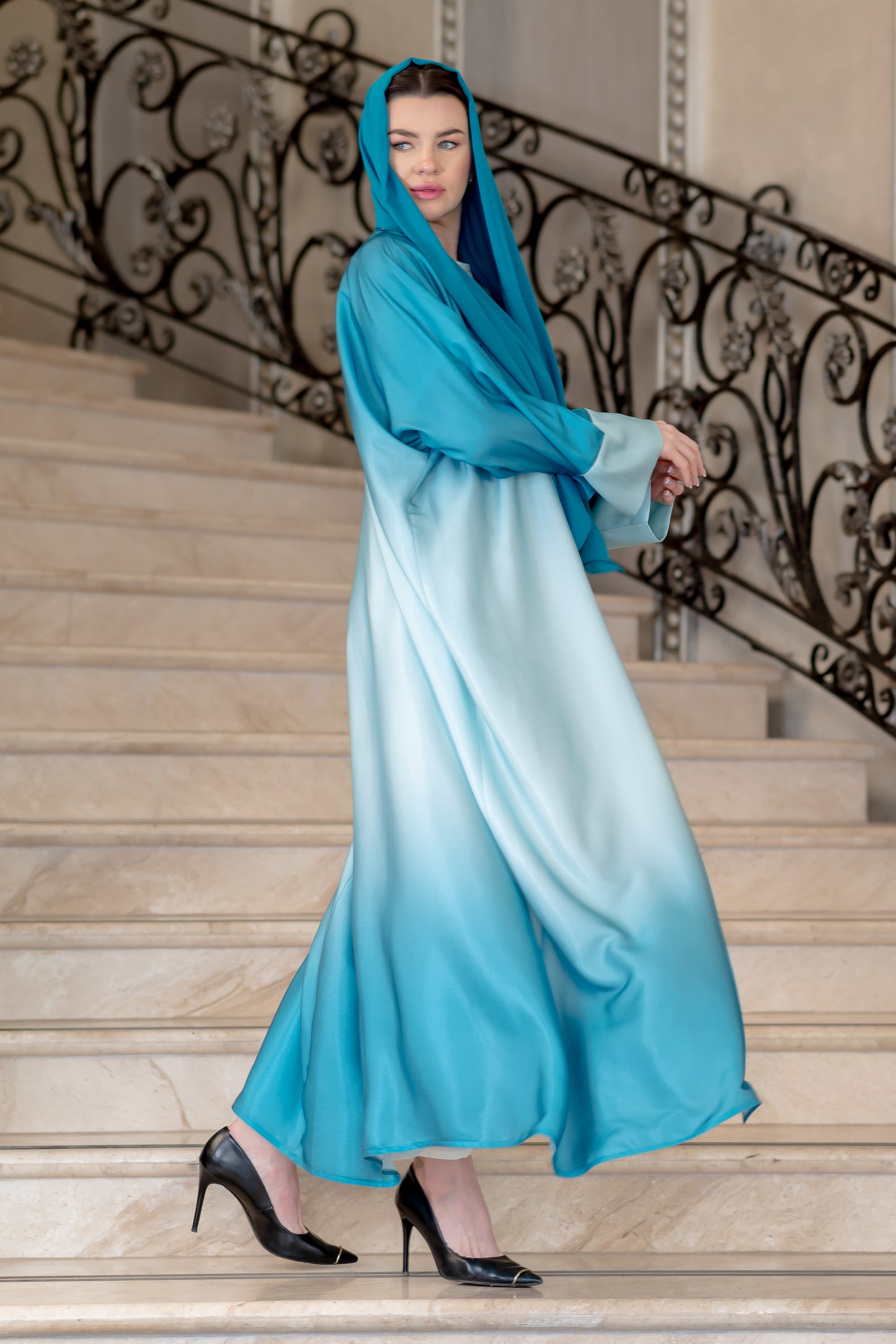 إسدال بشت ديجراديه مقفول زهري