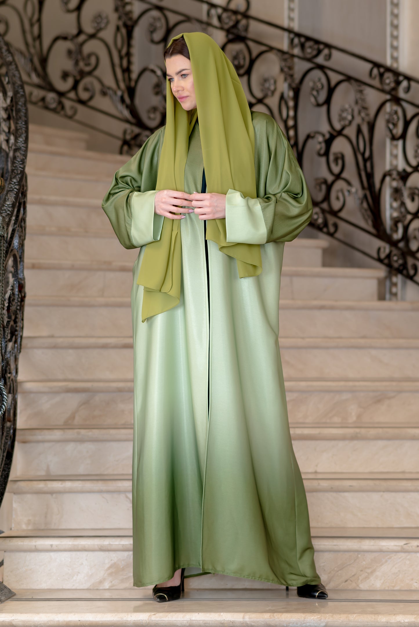 إسدال بشت ديجراديه مقفول اخضر