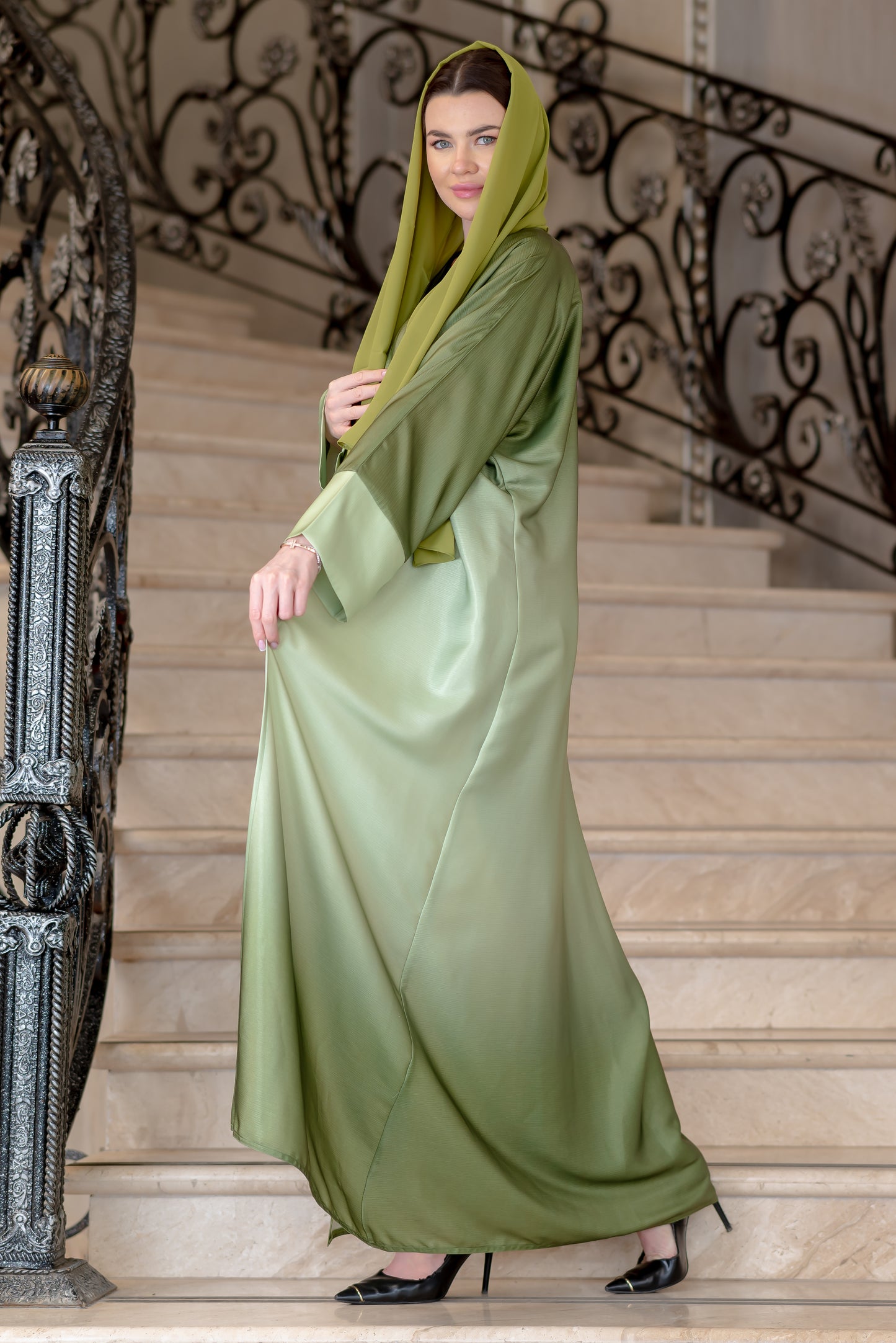 إسدال بشت ديجراديه مقفول اخضر